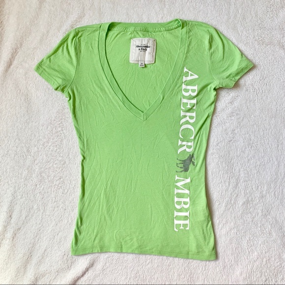 Abercrombie & Fitch green graphic v-neck tee sz XS - Picture 1 of 6